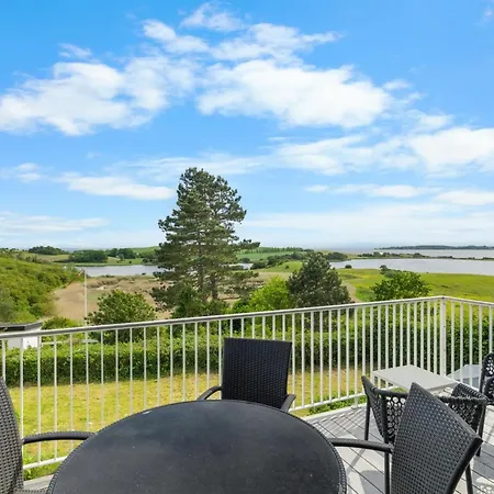 Prázdninový dům Chayton - 450m From The Sea By Interhome *