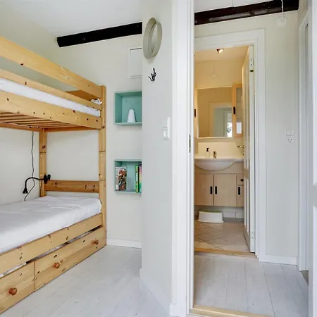 Chayton - 450m From The Sea By Interhome *